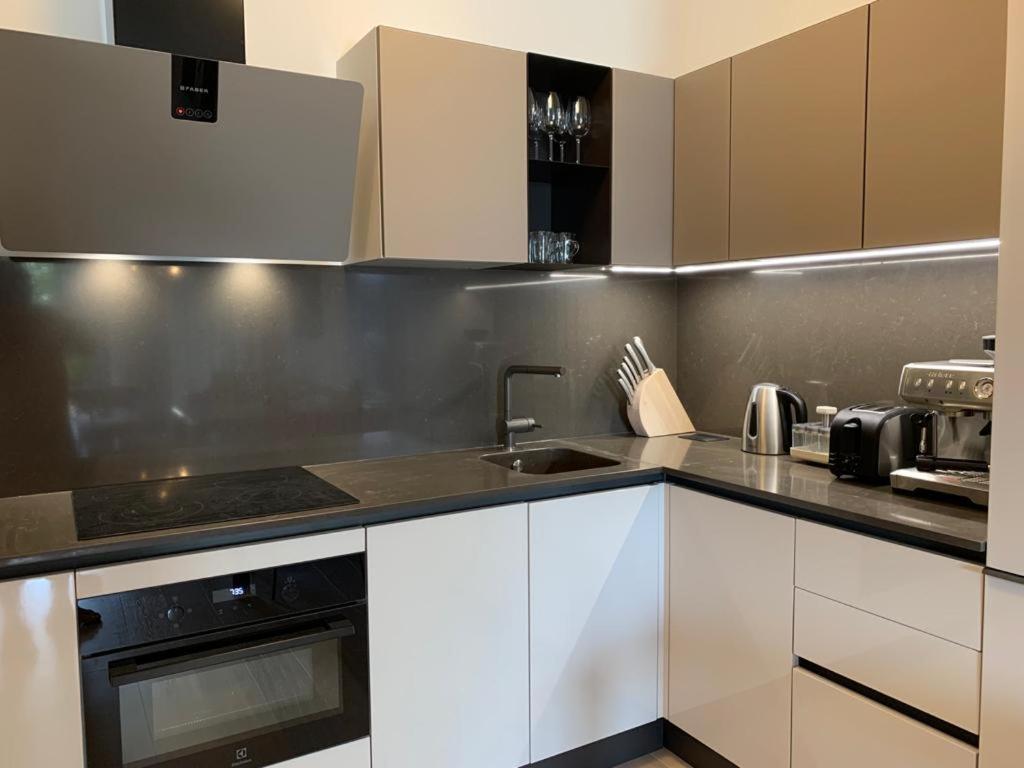 Luxury Twin Apartments 奥帕提亚 外观 照片