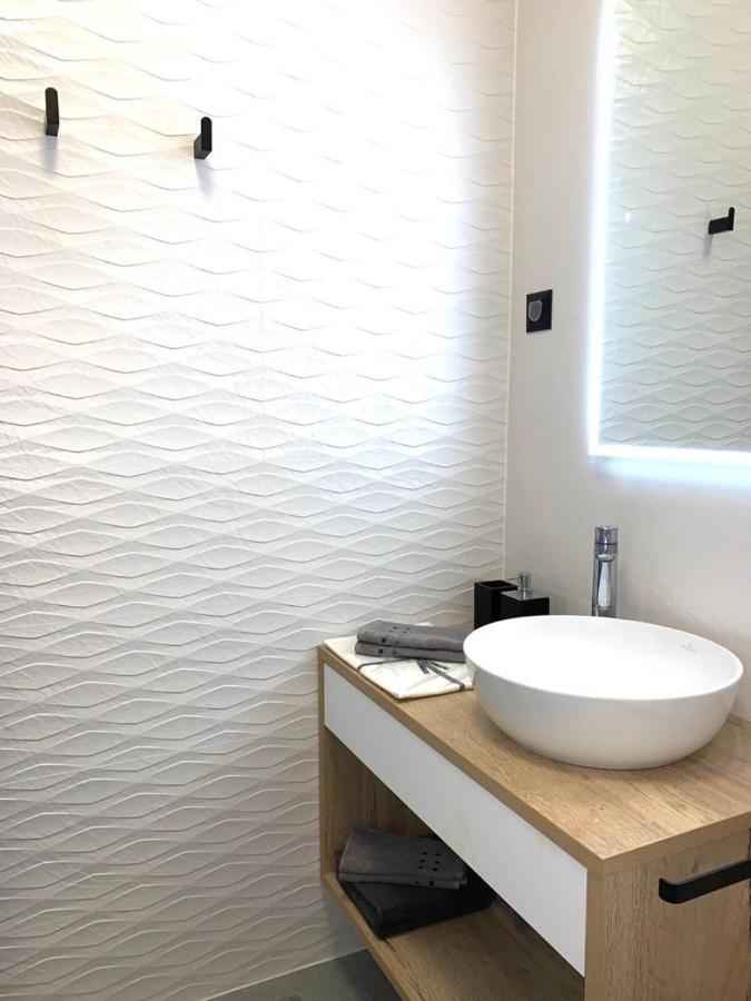 Luxury Twin Apartments 奥帕提亚 外观 照片