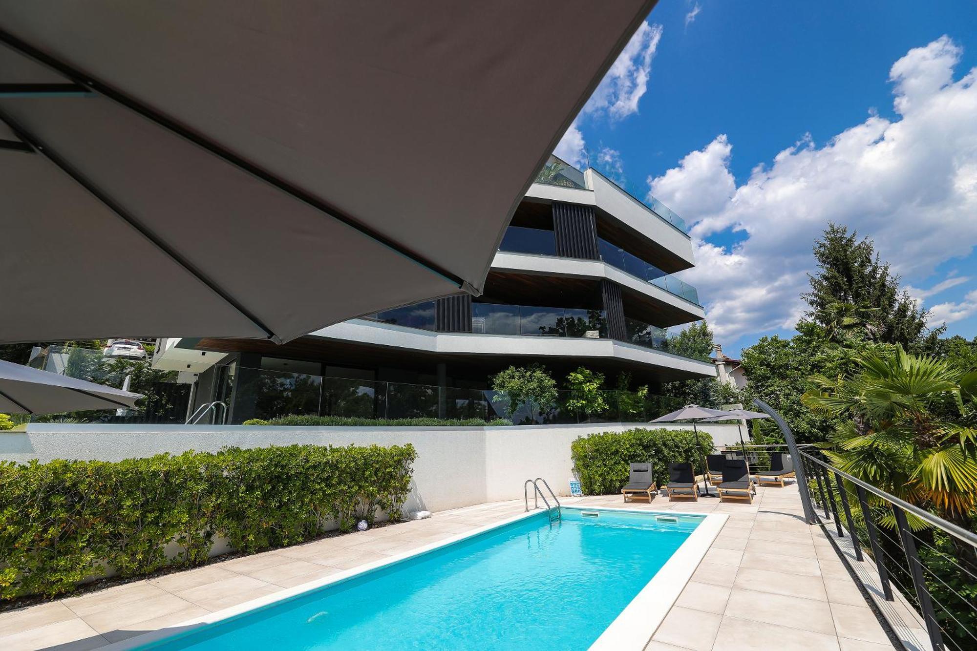 Luxury Twin Apartments 奥帕提亚 外观 照片